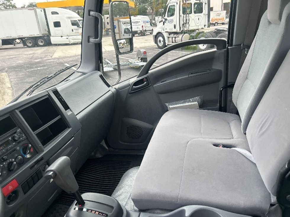 Light Duty Box Truck-Light and Medium Duty Trucks-Isuzu-2021-NPR EFI-Jacksonville-FL-12,283\n\t\tmiles-$ 56,500 - Image 19
