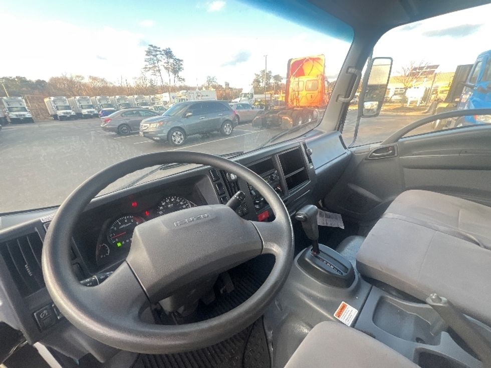 Light Duty Box Truck-Light and Medium Duty Trucks-Isuzu-2021-NPR EFI-Jessup-MD-113,744\n\t\tmiles-$ 38,750 - Image 18