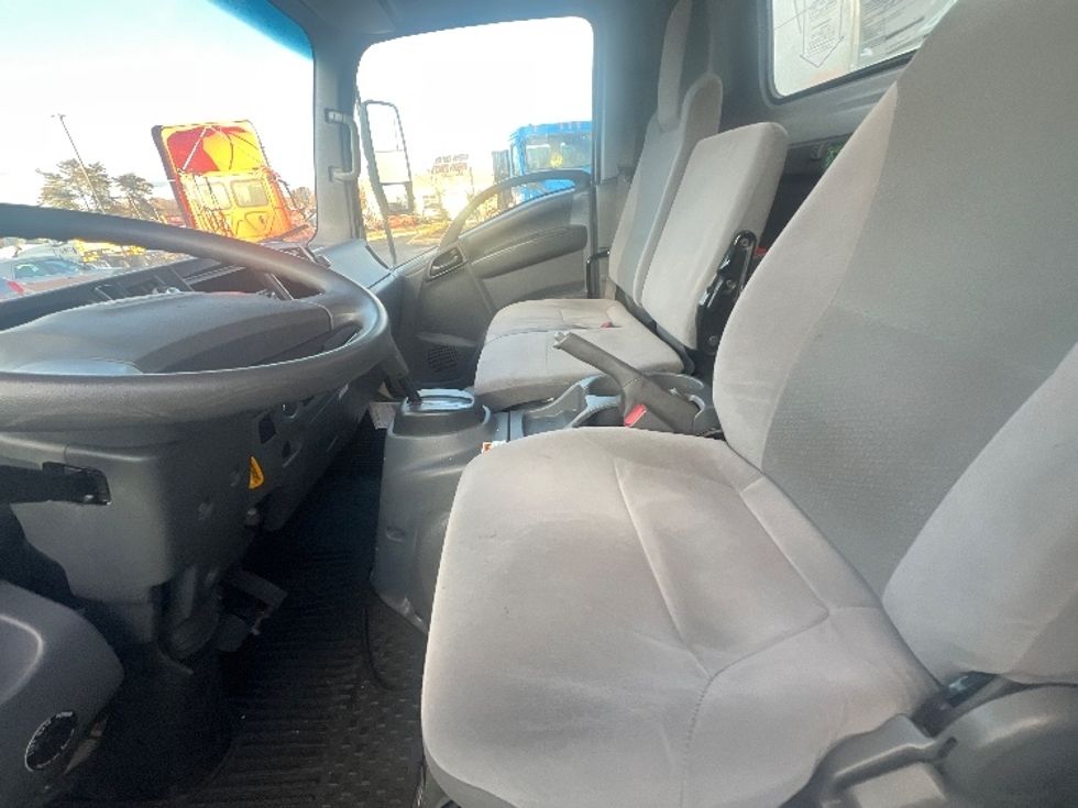 Light Duty Box Truck-Light and Medium Duty Trucks-Isuzu-2021-NPR EFI-Jessup-MD-113,744\n\t\tmiles-$ 38,750 - Image 19