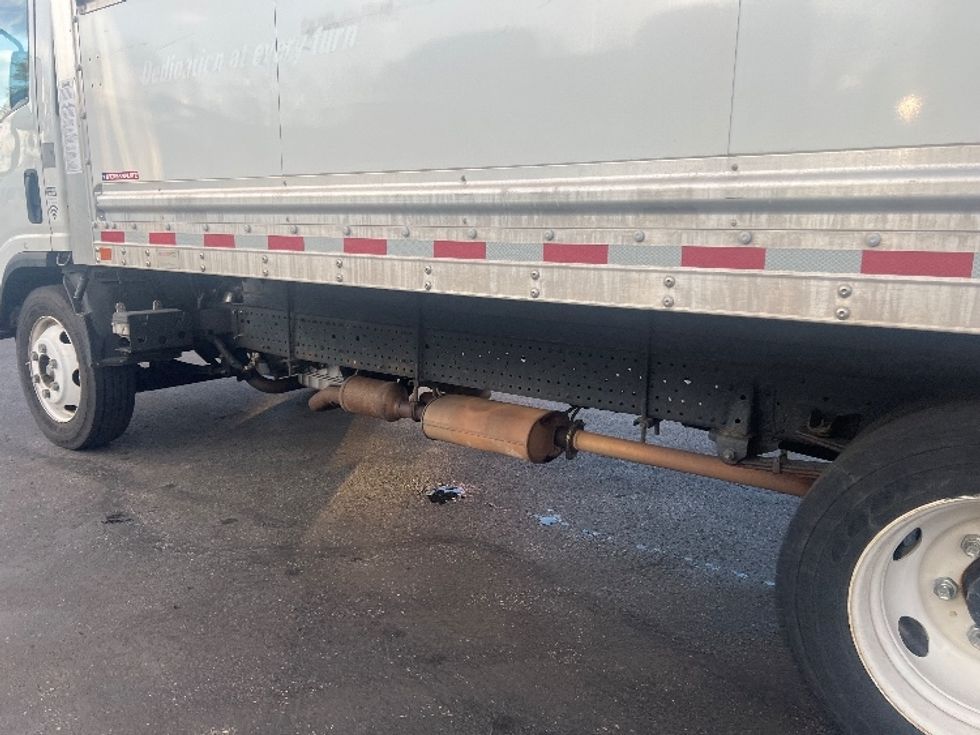 Light Duty Box Truck-Light and Medium Duty Trucks-Isuzu-2021-NPR EFI-Jessup-MD-113,744\n\t\tmiles-$ 38,750 - Image 5