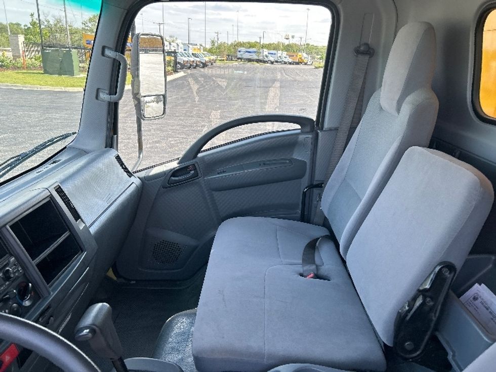 Light Duty Box Truck-Light and Medium Duty Trucks-Isuzu-2021-NPR EFI-La Porte-IN-109,602\n\t\tmiles-$ 35,250 - Image 19