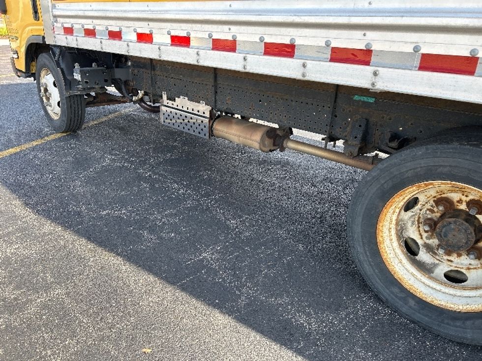Light Duty Box Truck-Light and Medium Duty Trucks-Isuzu-2021-NPR EFI-La Porte-IN-109,602\n\t\tmiles-$ 35,250 - Image 5