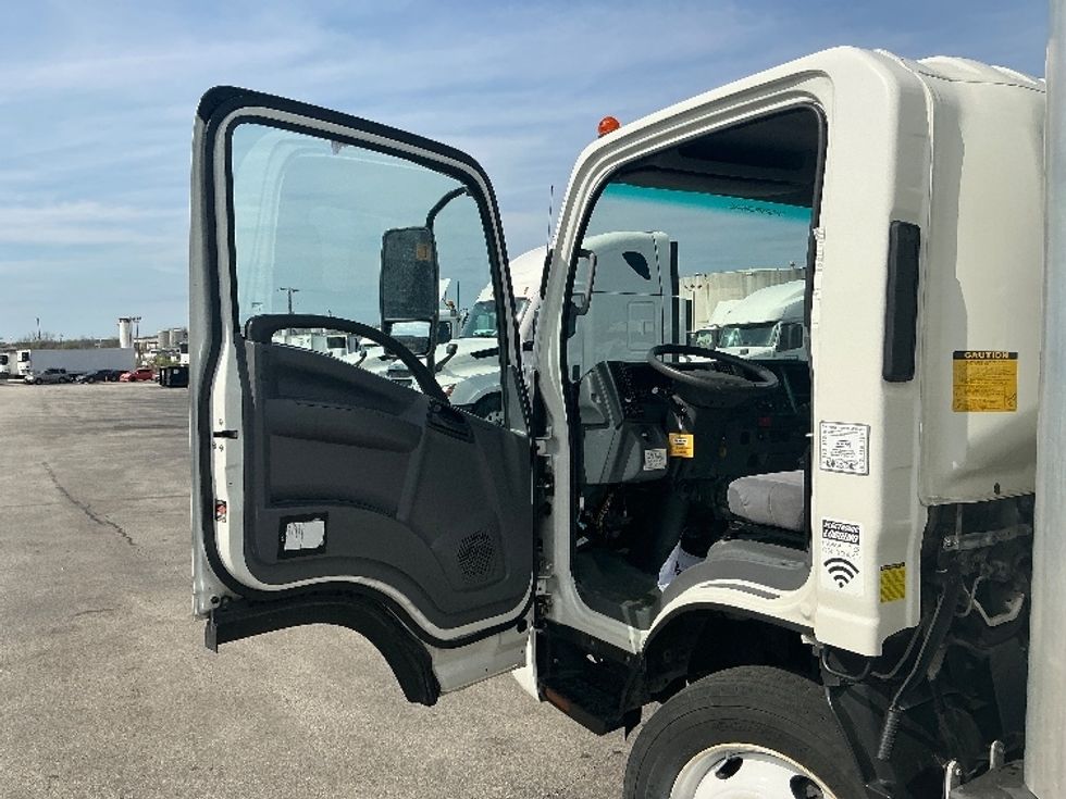 Light Duty Box Truck-Light and Medium Duty Trucks-Isuzu-2021-NPR EFI-La Porte-IN-70,797\n\t\tmiles-$ 40,000 - Image 16