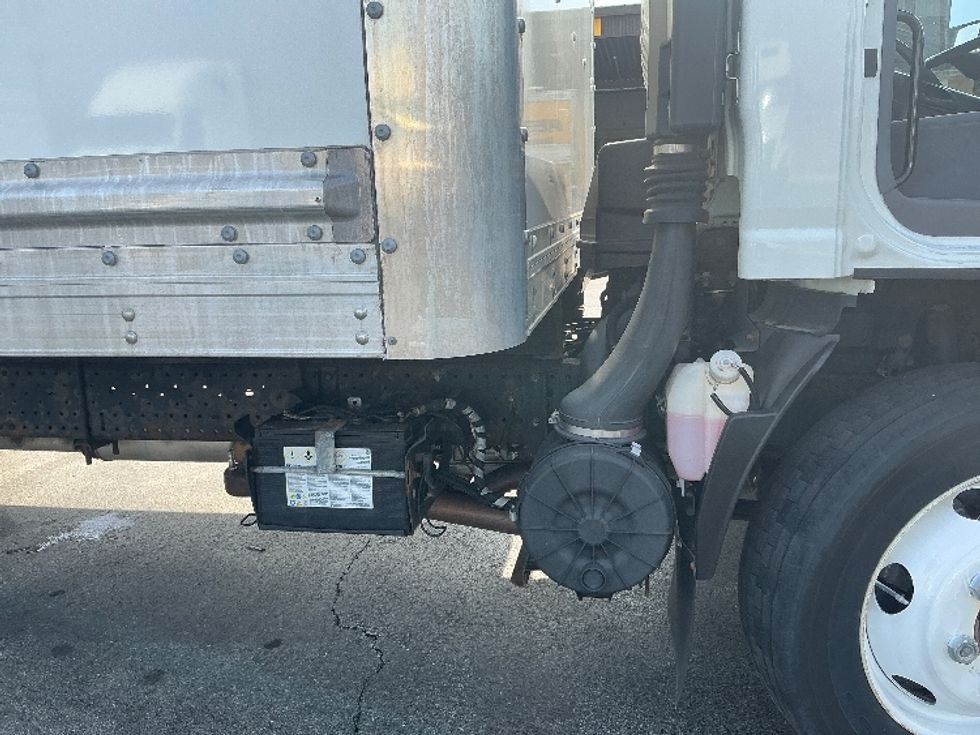 Light Duty Box Truck-Light and Medium Duty Trucks-Isuzu-2021-NPR EFI-La Porte-IN-70,797\n\t\tmiles-$ 40,000 - Image 23