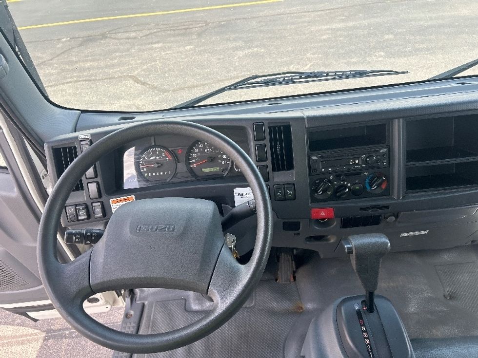 Light Duty Box Truck-Light and Medium Duty Trucks-Isuzu-2021-NPR EFI-La Porte-IN-76,005\n\t\tmiles-$ 45,250 - Image 18