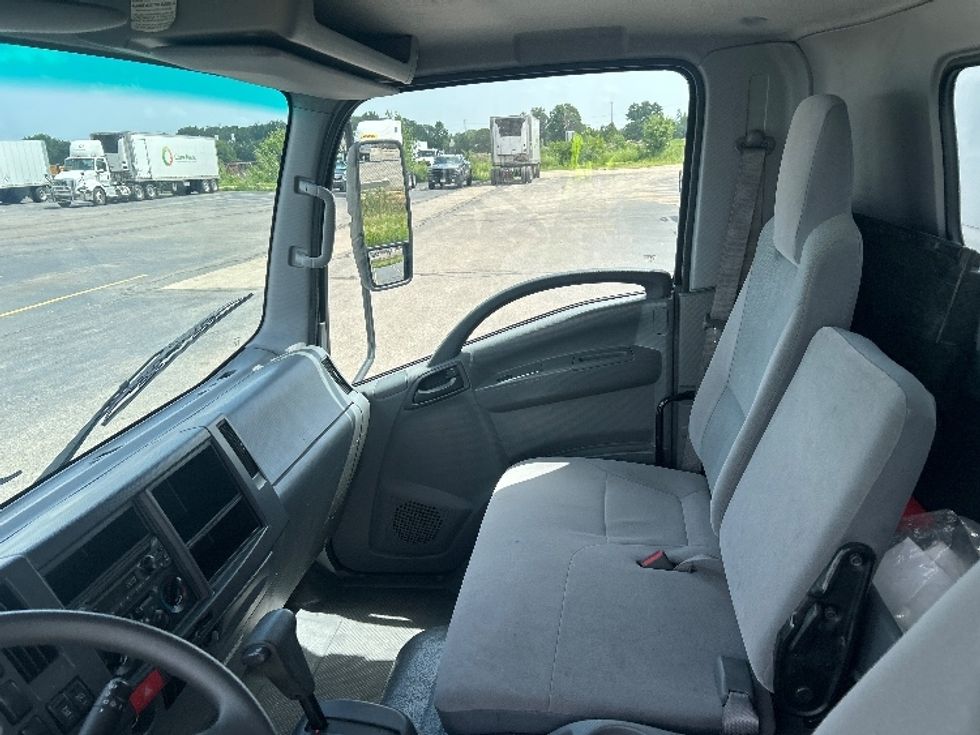 Light Duty Box Truck-Light and Medium Duty Trucks-Isuzu-2021-NPR EFI-La Porte-IN-76,005\n\t\tmiles-$ 45,250 - Image 19