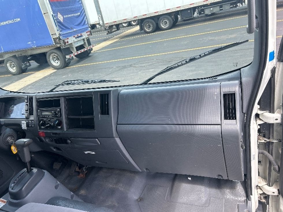 Light Duty Box Truck-Light and Medium Duty Trucks-Isuzu-2021-NPR EFI-La Porte-IN-76,005\n\t\tmiles-$ 45,250 - Image 21
