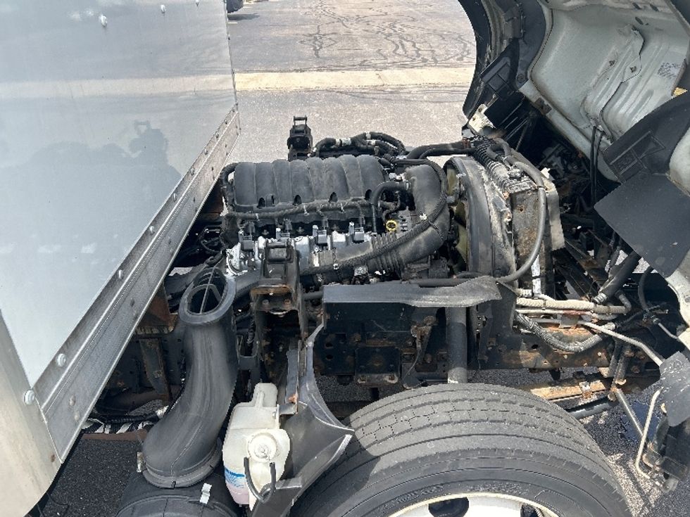 Light Duty Box Truck-Light and Medium Duty Trucks-Isuzu-2021-NPR EFI-La Porte-IN-76,005\n\t\tmiles-$ 45,250 - Image 23