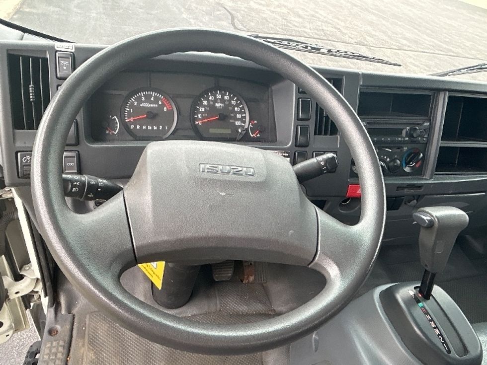 Light Duty Box Truck-Light and Medium Duty Trucks-Isuzu-2021-NPR EFI-La Porte-IN-83,849\n\t\tmiles-$ 44,250 - Image 18