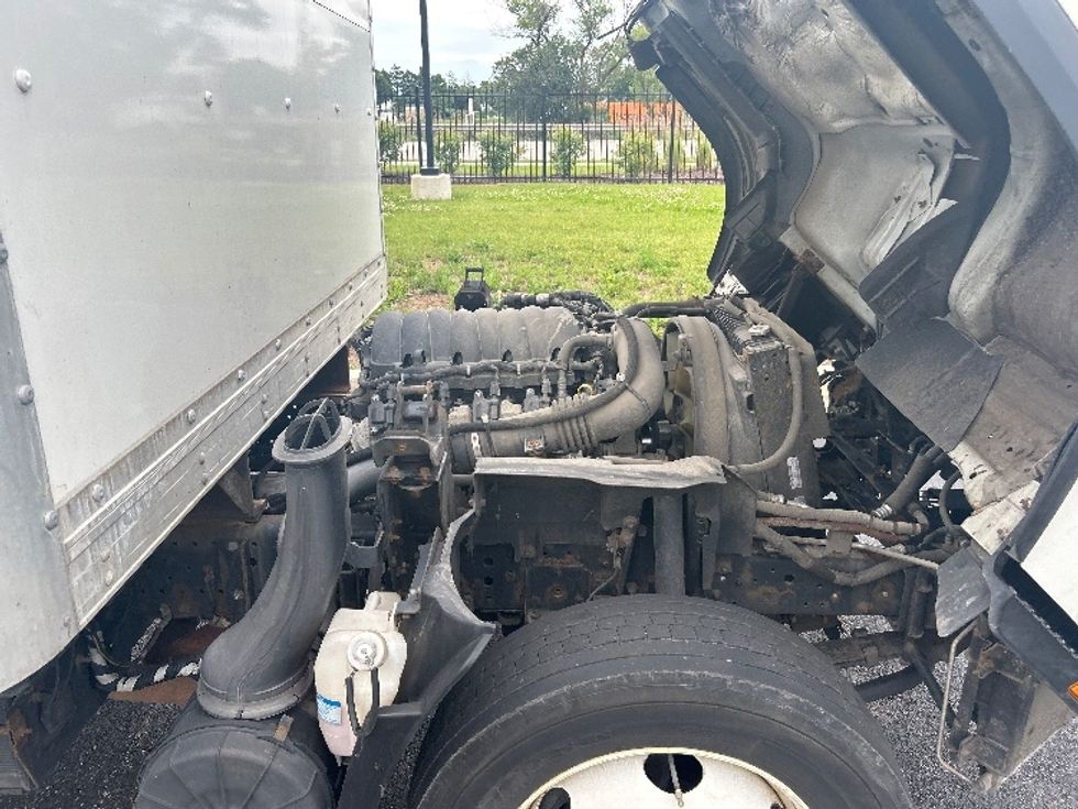 Light Duty Box Truck-Light and Medium Duty Trucks-Isuzu-2021-NPR EFI-La Porte-IN-83,849\n\t\tmiles-$ 44,250 - Image 24