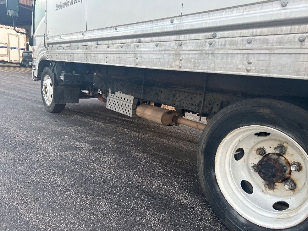 Light Duty Box Truck-Light and Medium Duty Trucks-Isuzu-2021-NPR EFI-La Porte-IN-90,409\n\t\tmiles-$ 39,750 - Image 5