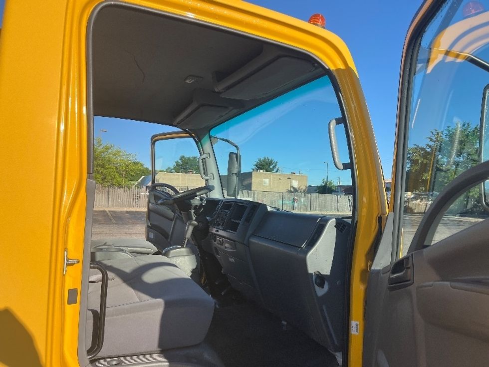 Light Duty Box Truck-Light and Medium Duty Trucks-Isuzu-2021-NPR EFI-Lansing-MI-85,610\n\t\tmiles-$ 39,500 - Image 20