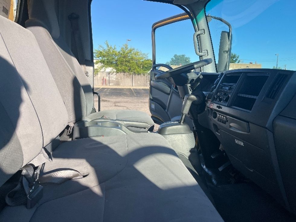 Light Duty Box Truck-Light and Medium Duty Trucks-Isuzu-2021-NPR EFI-Lansing-MI-85,610\n\t\tmiles-$ 39,500 - Image 22