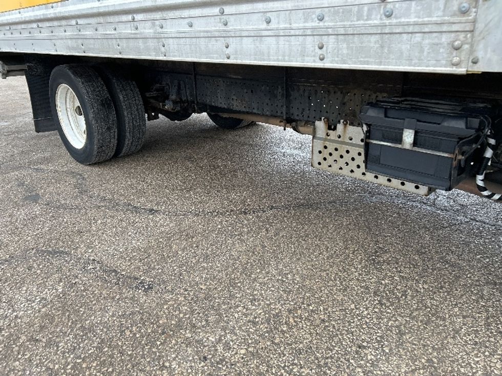 Light Duty Box Truck-Light and Medium Duty Trucks-Isuzu-2021-NPR EFI-Lansing-MI-98,788\n\t\tmiles-$ 34,500 - Image 14