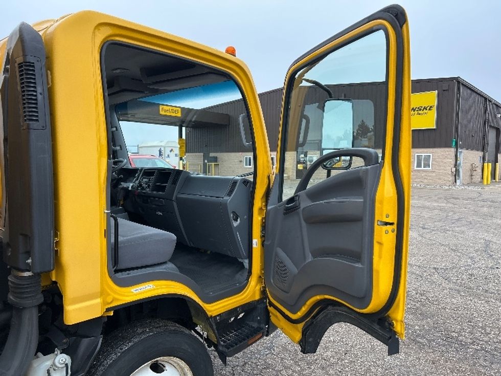 Light Duty Box Truck-Light and Medium Duty Trucks-Isuzu-2021-NPR EFI-Lansing-MI-98,788\n\t\tmiles-$ 34,500 - Image 20