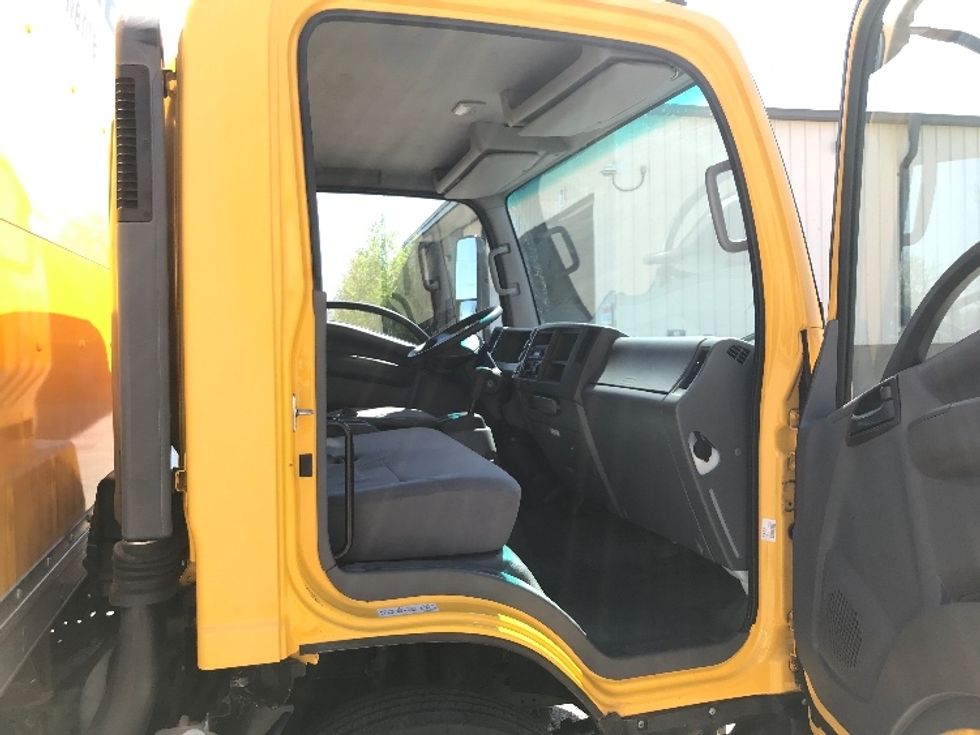 Light Duty Box Truck-Light and Medium Duty Trucks-Isuzu-2021-NPR EFI-Las Vegas-NV-117,938\n\t\tmiles-$ 32,750 - Image 20