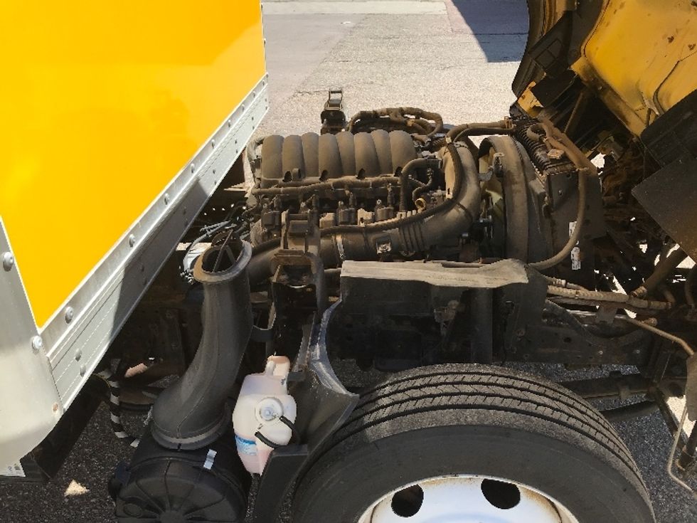Light Duty Box Truck-Light and Medium Duty Trucks-Isuzu-2021-NPR EFI-Las Vegas-NV-117,938\n\t\tmiles-$ 32,750 - Image 23
