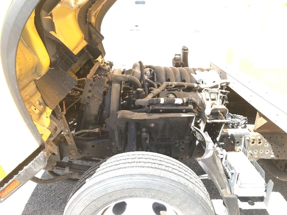 Light Duty Box Truck-Light and Medium Duty Trucks-Isuzu-2021-NPR EFI-Las Vegas-NV-117,938\n\t\tmiles-$ 32,750 - Image 24