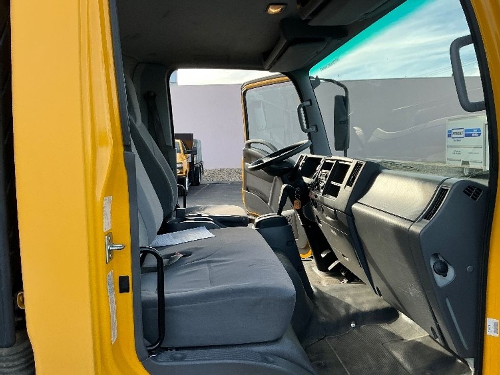 Light Duty Box Truck-Light and Medium Duty Trucks-Isuzu-2021-NPR EFI-Las Vegas-NV-89,591\n\t\tmiles-$ 41,000 - Image 22