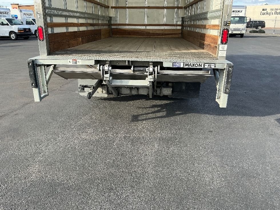 Light Duty Box Truck-Light and Medium Duty Trucks-Isuzu-2021-NPR EFI-Las Vegas-NV-89,591\n\t\tmiles-$ 41,000 - Image 9