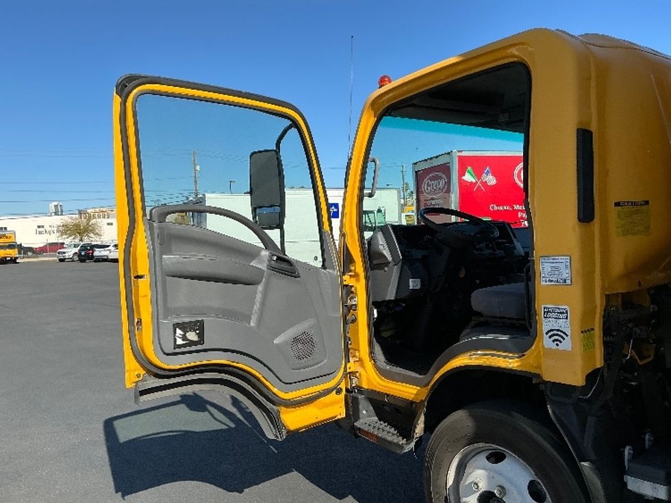 Light Duty Box Truck-Light and Medium Duty Trucks-Isuzu-2021-NPR EFI-Las Vegas-NV-95,889\n\t\tmiles-$ 40,250 - Image 16