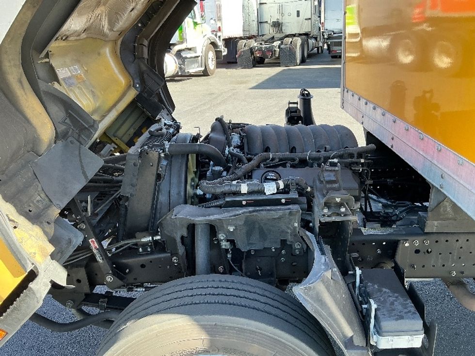 Light Duty Box Truck-Light and Medium Duty Trucks-Isuzu-2021-NPR EFI-Las Vegas-NV-95,889\n\t\tmiles-$ 40,250 - Image 23