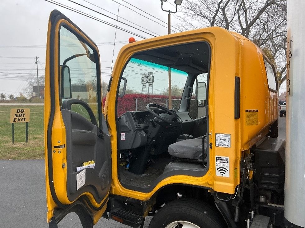 Light Duty Box Truck-Light and Medium Duty Trucks-Isuzu-2021-NPR EFI-Lexington-KY-111,982\n\t\tmiles-$ 32,250 - Image 16
