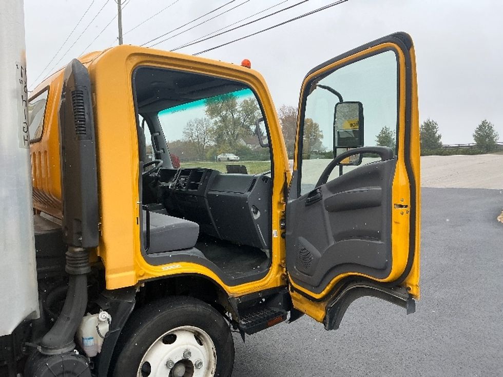 Light Duty Box Truck-Light and Medium Duty Trucks-Isuzu-2021-NPR EFI-Lexington-KY-111,982\n\t\tmiles-$ 32,250 - Image 20