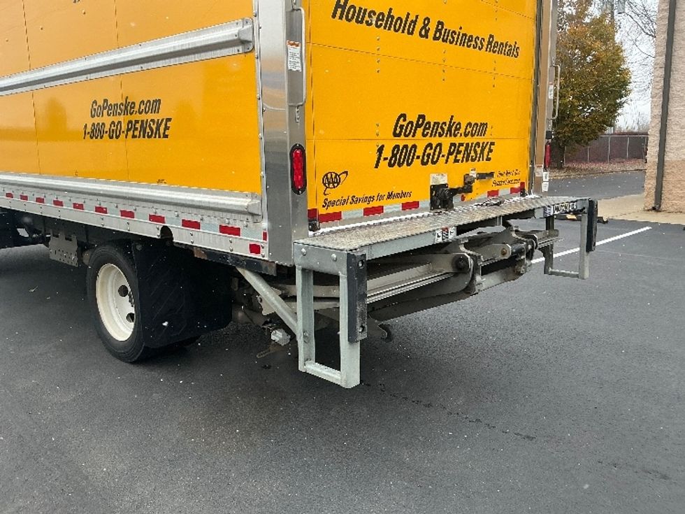 Light Duty Box Truck-Light and Medium Duty Trucks-Isuzu-2021-NPR EFI-Lexington-KY-111,982\n\t\tmiles-$ 32,250 - Image 24