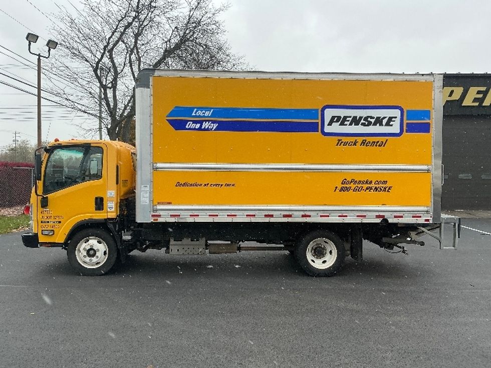 2021 Isuzu NPR photo 4