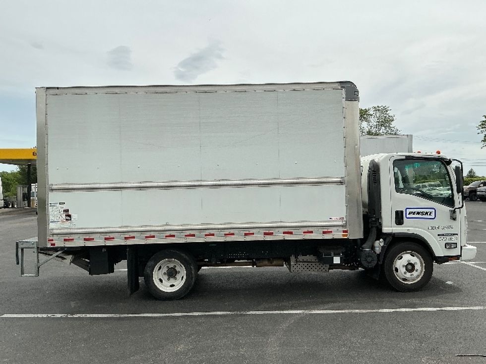 Light Duty Box Truck-Light and Medium Duty Trucks-Isuzu-2021-NPR EFI-Lexington-KY-114,637\n\t\tmiles-$ 37,000 - Image 15