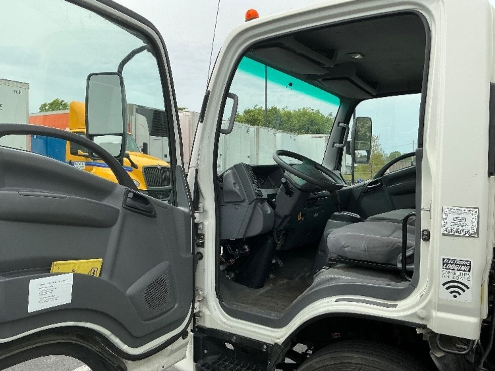Light Duty Box Truck-Light and Medium Duty Trucks-Isuzu-2021-NPR EFI-Lexington-KY-114,637\n\t\tmiles-$ 37,000 - Image 16