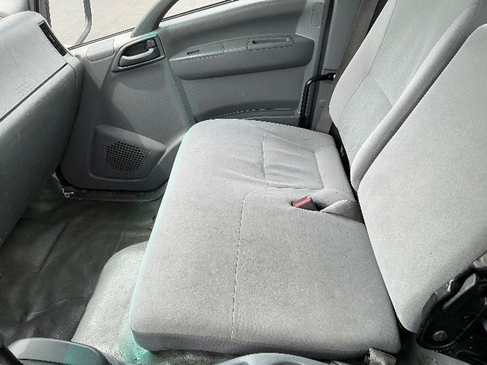 Light Duty Box Truck-Light and Medium Duty Trucks-Isuzu-2021-NPR EFI-Lexington-KY-114,637\n\t\tmiles-$ 37,000 - Image 19