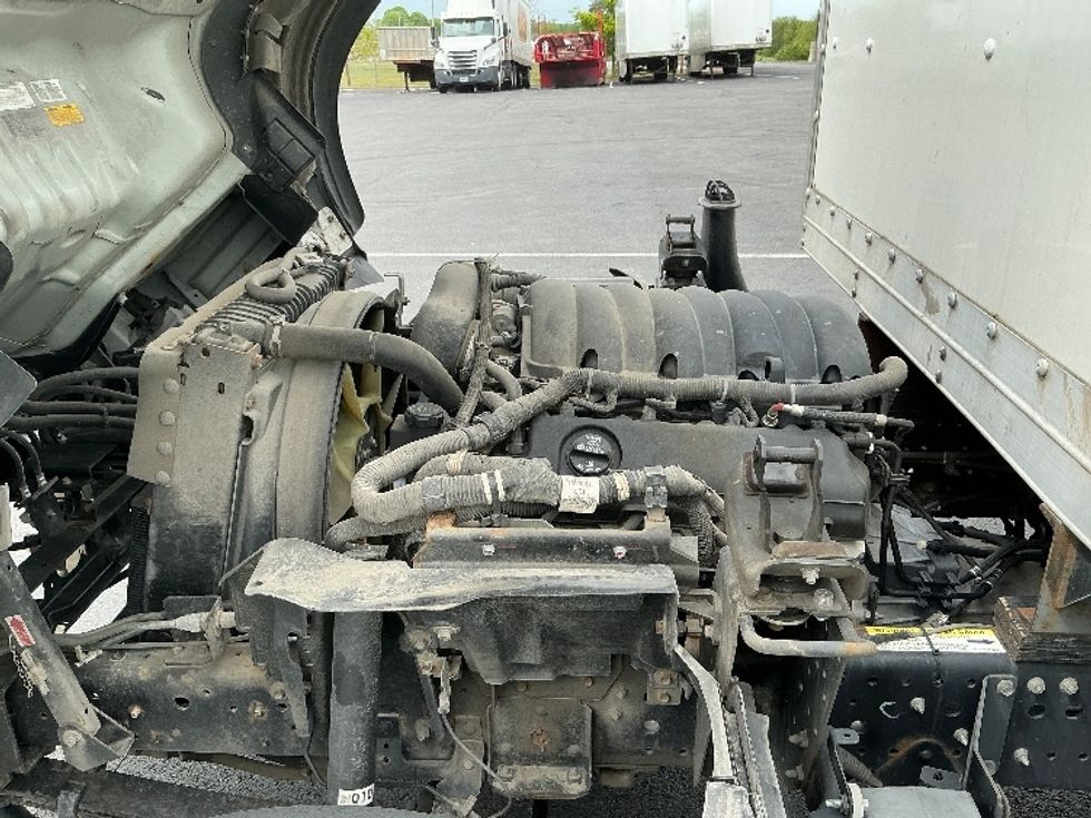 Light Duty Box Truck-Light and Medium Duty Trucks-Isuzu-2021-NPR EFI-Lexington-KY-114,637\n\t\tmiles-$ 37,000 - Image 24