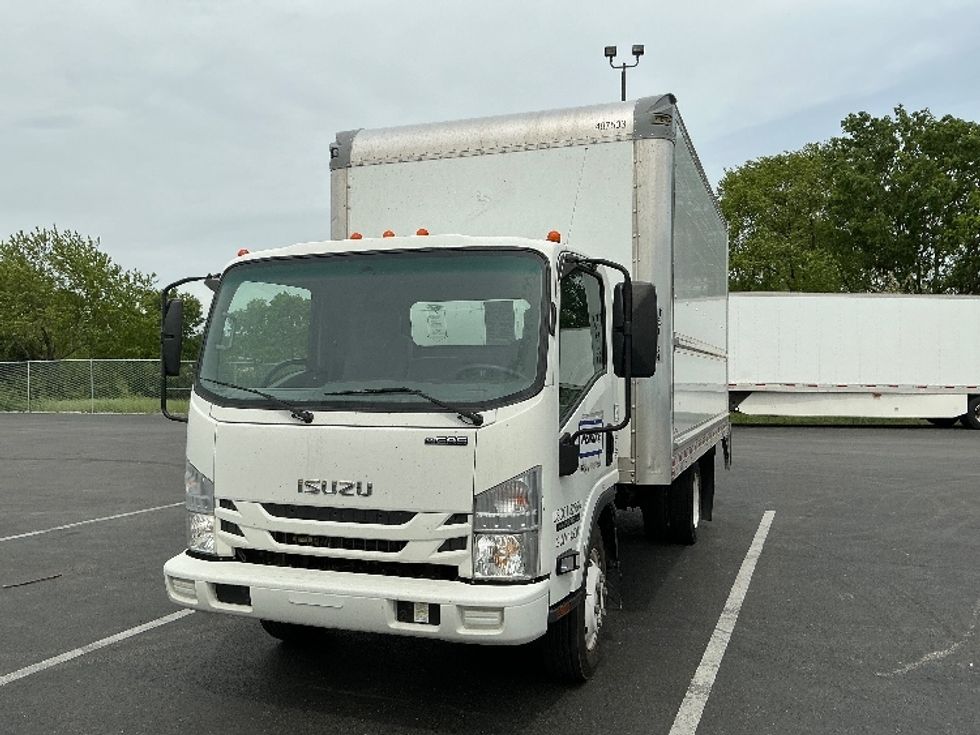 Light Duty Box Truck-Light and Medium Duty Trucks-Isuzu-2021-NPR EFI-Lexington-KY-114,637\n\t\tmiles-$ 37,000 - Image 3