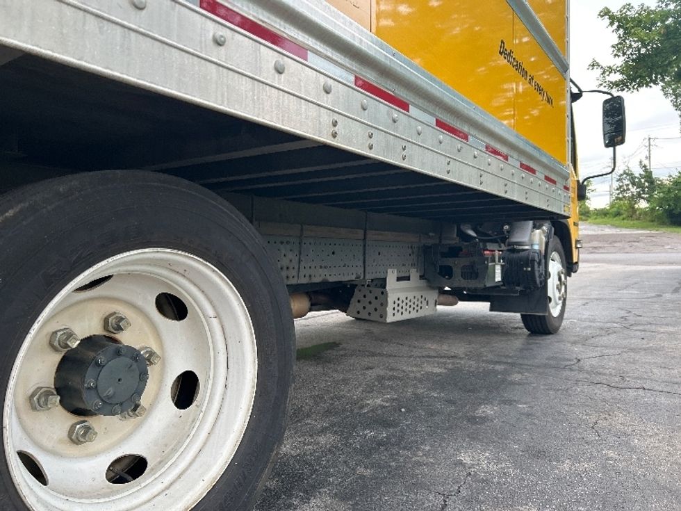 Light Duty Box Truck-Light and Medium Duty Trucks-Isuzu-2021-NPR EFI-Lexington-KY-138,486\n\t\tmiles-$ 29,250 - Image 14