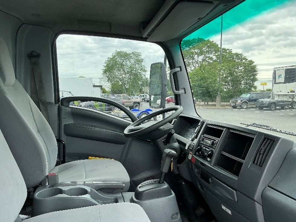 Light Duty Box Truck-Light and Medium Duty Trucks-Isuzu-2021-NPR EFI-Lexington-KY-93,072\n\t\tmiles-$ 41,000 - Image 22