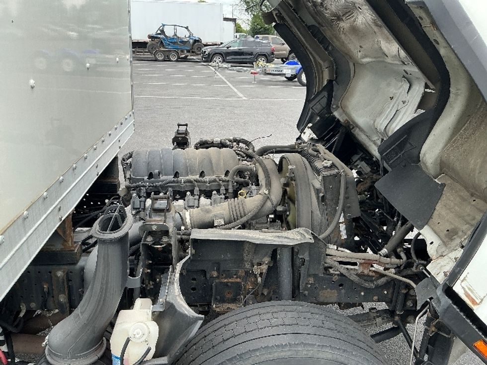 Light Duty Box Truck-Light and Medium Duty Trucks-Isuzu-2021-NPR EFI-Lexington-KY-93,072\n\t\tmiles-$ 41,000 - Image 23