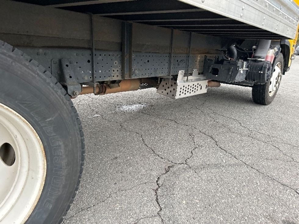 Light Duty Box Truck-Light and Medium Duty Trucks-Isuzu-2021-NPR EFI-Little Rock-AR-109,120\n\t\tmiles-$ 36,250 - Image 14