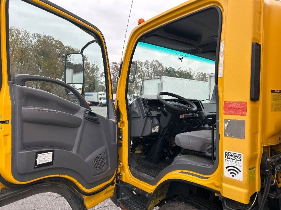 Light Duty Box Truck-Light and Medium Duty Trucks-Isuzu-2021-NPR EFI-Little Rock-AR-109,120\n\t\tmiles-$ 36,250 - Image 16