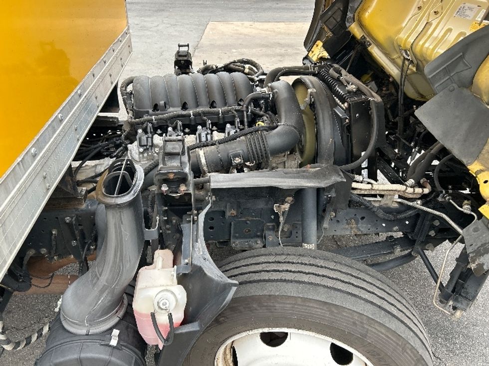 Light Duty Box Truck-Light and Medium Duty Trucks-Isuzu-2021-NPR EFI-Little Rock-AR-109,120\n\t\tmiles-$ 36,250 - Image 24