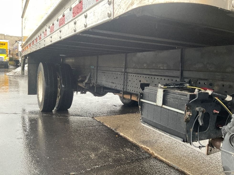 Light Duty Box Truck-Light and Medium Duty Trucks-Isuzu-2021-NPR EFI-Louisville-KY-106,270\n\t\tmiles-$ 38,250 - Image 14