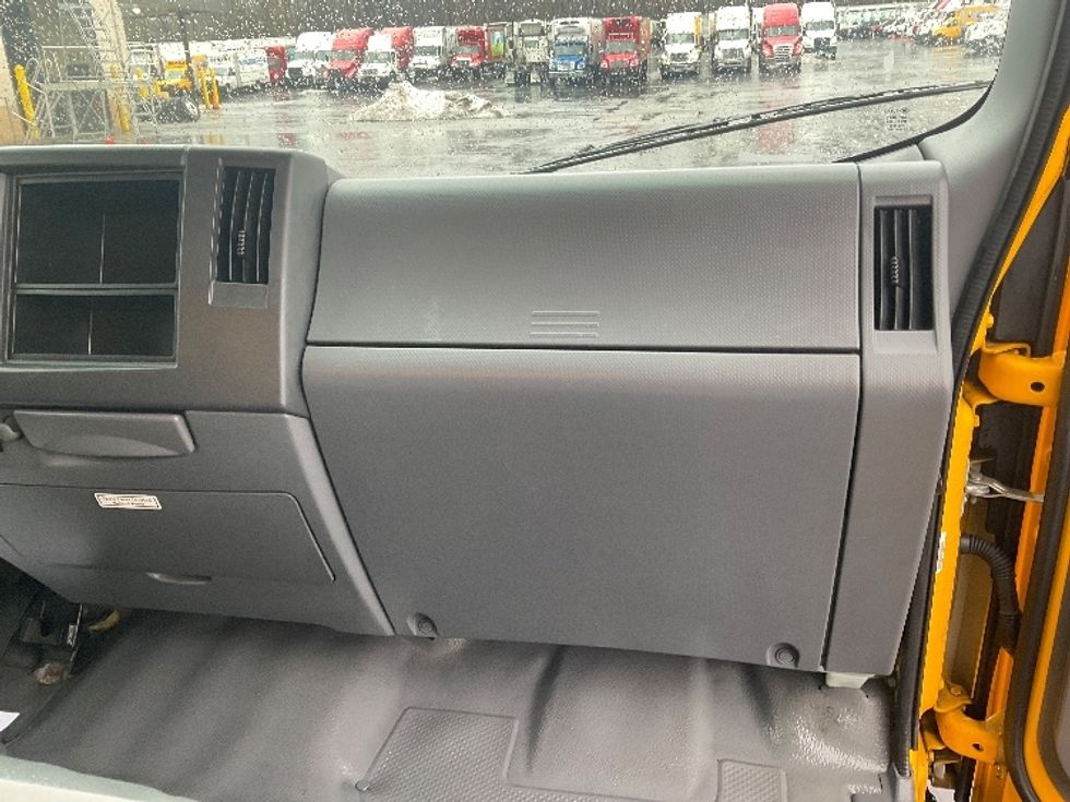 Light Duty Box Truck-Light and Medium Duty Trucks-Isuzu-2021-NPR EFI-Louisville-KY-106,270\n\t\tmiles-$ 38,250 - Image 21