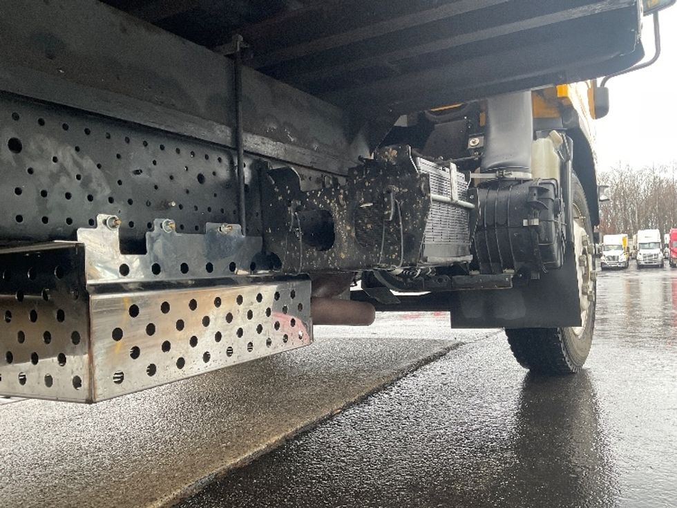 Light Duty Box Truck-Light and Medium Duty Trucks-Isuzu-2021-NPR EFI-Louisville-KY-106,270\n\t\tmiles-$ 38,250 - Image 26