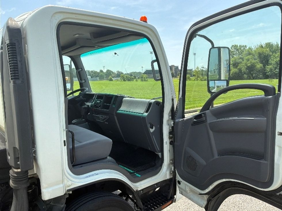 Light Duty Box Truck-Light and Medium Duty Trucks-Isuzu-2021-NPR EFI-Louisville-KY-108,531\n\t\tmiles-$ 39,250 - Image 20