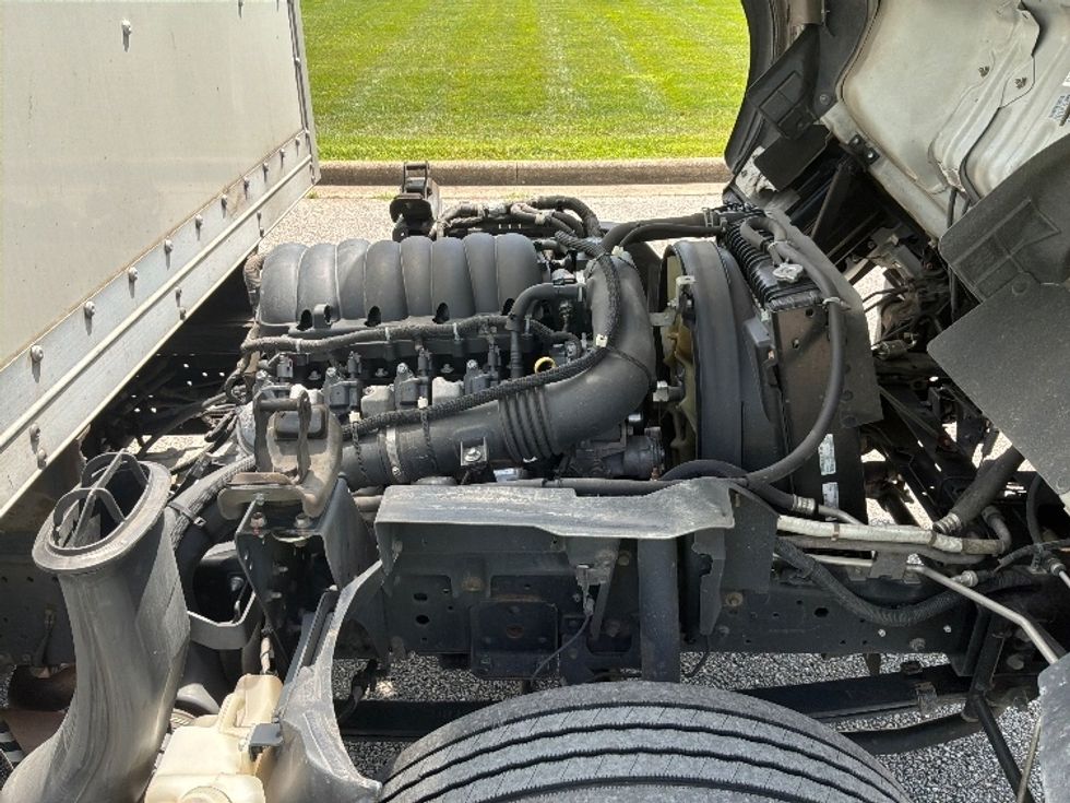 Light Duty Box Truck-Light and Medium Duty Trucks-Isuzu-2021-NPR EFI-Louisville-KY-108,531\n\t\tmiles-$ 39,250 - Image 23