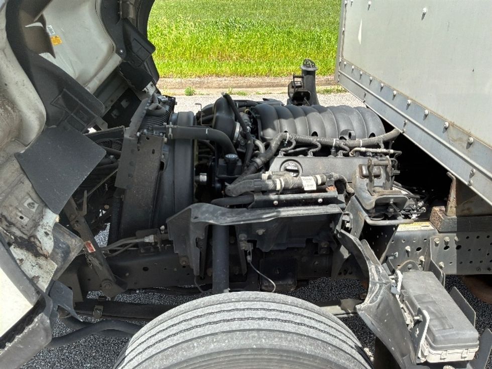 Light Duty Box Truck-Light and Medium Duty Trucks-Isuzu-2021-NPR EFI-Louisville-KY-108,531\n\t\tmiles-$ 39,250 - Image 24