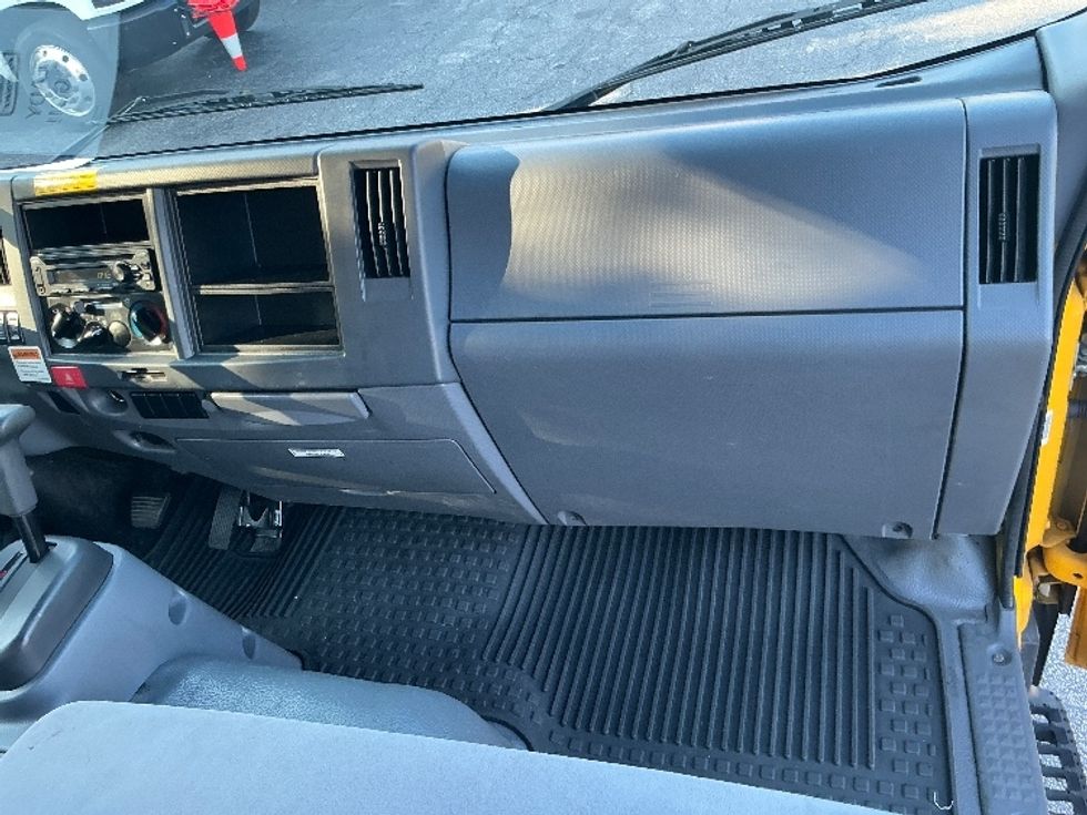 Light Duty Box Truck-Light and Medium Duty Trucks-Isuzu-2021-NPR EFI-Mebane-NC-139,366\n\t\tmiles-$ 31,250 - Image 21