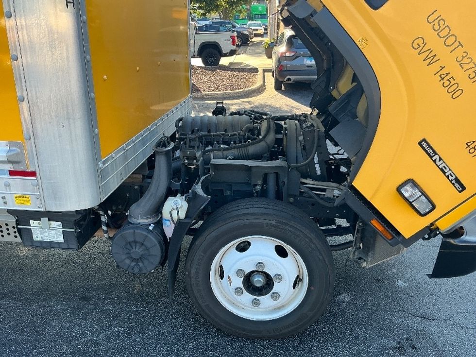 Light Duty Box Truck-Light and Medium Duty Trucks-Isuzu-2021-NPR EFI-Mebane-NC-139,366\n\t\tmiles-$ 31,250 - Image 23