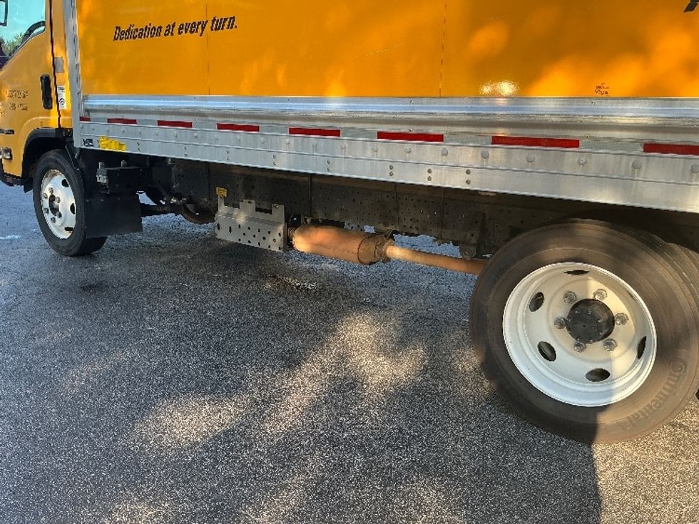 Light Duty Box Truck-Light and Medium Duty Trucks-Isuzu-2021-NPR EFI-Mebane-NC-139,366\n\t\tmiles-$ 31,250 - Image 5